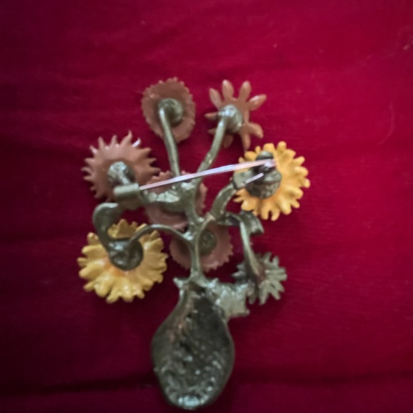 Yellow Sunflowers in Vase Brooch NWT Van Gogh Inspired - Picture 3 of 4